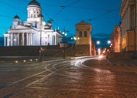helsinki at night