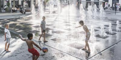 City, children playing
