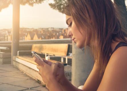 woman look at smart  phone outdoors in park px-g4f668017e_1920